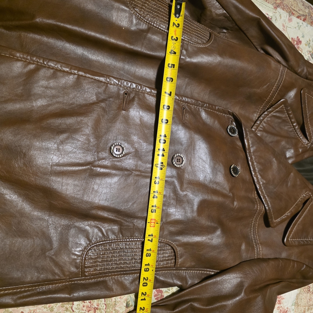 Men's Tan Leather Double-Breasted Trench Coat - Picture 8 of 10